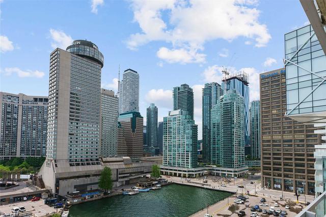 1006 - 29 Queens Quay E, Condo with 2 bedrooms, 3 bathrooms and 2 parking in Toronto ON | Image 24