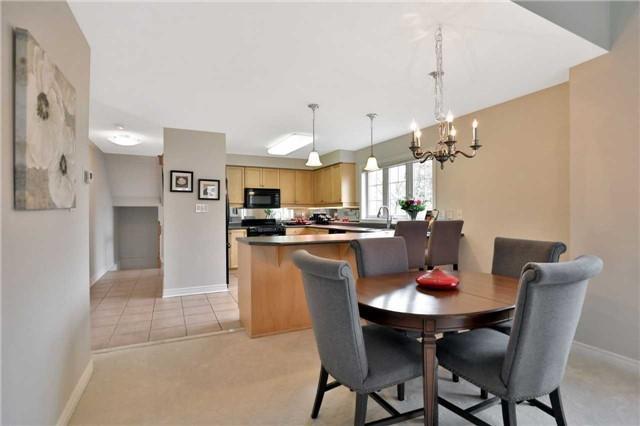 1 - 223 Rebecca St, Townhouse with 2 bedrooms, 3 bathrooms and 2 parking in Oakville ON | Image 3