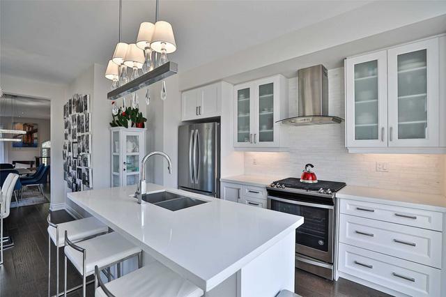 1044b Islington Ave, Townhouse with 3 bedrooms, 4 bathrooms and 2 parking in Toronto ON | Image 35