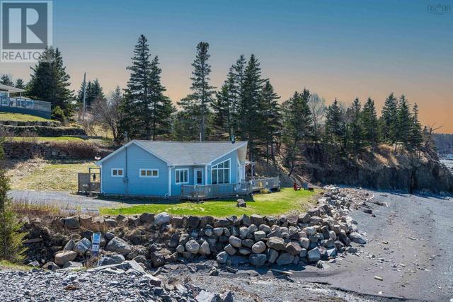 2839 Long Point Road, House detached with 3 bedrooms, 2 bathrooms and null parking in Kings, Subd. A NS | Image 1