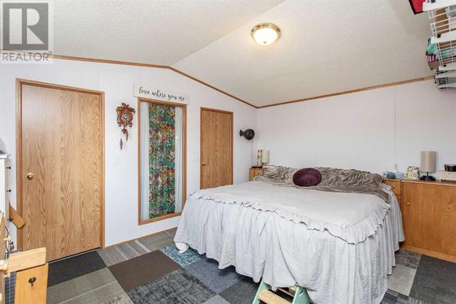 40407 Range Road 254, Home with 2 bedrooms, 2 bathrooms and null parking in Lacombe County AB | Image 35