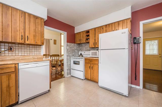 511 Derby St, House detached with 3 bedrooms, 2 bathrooms and 5 parking in Minto ON | Image 3