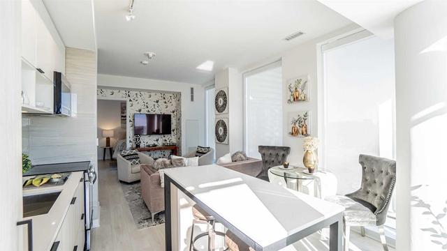 n610 - 35 Rolling Mills Rd, Condo with 2 bedrooms, 2 bathrooms and 1 parking in Toronto ON | Image 4