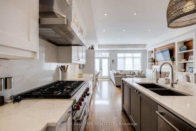 347 Melrose Ave, House detached with 4 bedrooms, 5 bathrooms and 4 parking in Toronto ON | Image 37