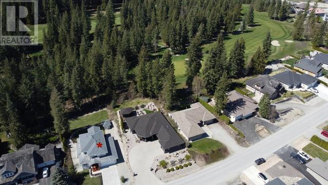 2748 Golf Course Drive, House detached with 3 bedrooms, 3 bathrooms and 7 parking in Columbia Shuswap C BC | Image 67