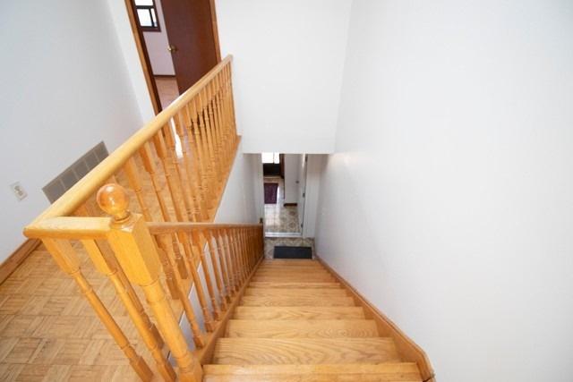 upper - 222 Mortimer Ave, House detached with 2 bedrooms, 1 bathrooms and 1 parking in Toronto ON | Image 18