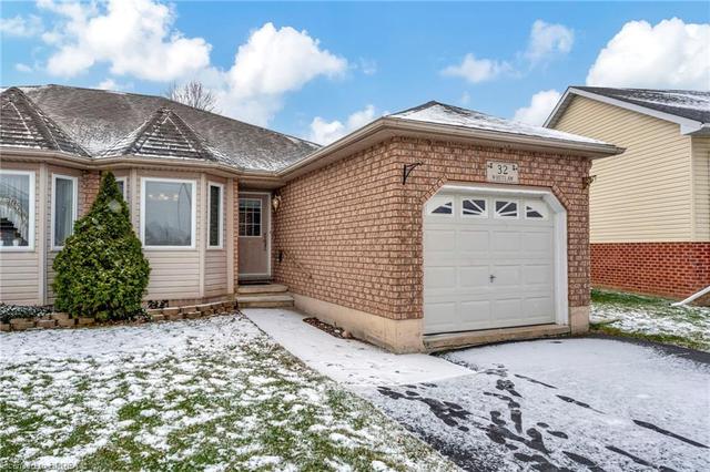 32 Whitlaw Way, House semidetached with 3 bedrooms, 2 bathrooms and 3 parking in Brant ON | Image 12