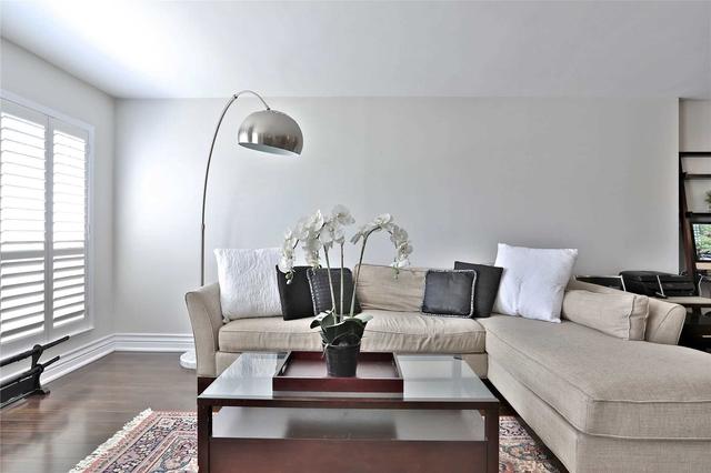 317 - 25 The Esplanade Dr, Condo with 1 bedrooms, 1 bathrooms and 0 parking in Toronto ON | Image 10