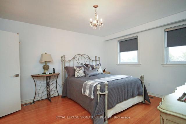 29 Shamokin Dr, House detached with 4 bedrooms, 3 bathrooms and 4 parking in Toronto ON | Image 8
