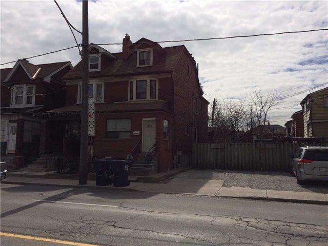 855 Dupont St, House semidetached with 4 bedrooms, 4 bathrooms and null parking in Toronto ON | Image 3