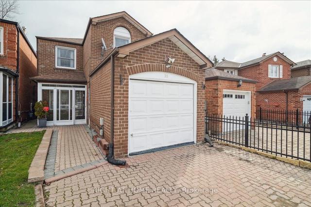 33 Mansewood Gdns, House detached with 3 bedrooms, 3 bathrooms and 3 parking in Toronto ON | Image 1