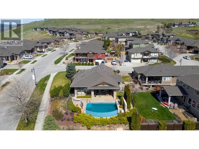 1810 Split Rail Place, House detached with 2 bedrooms, 2 bathrooms and 2 parking in Kelowna BC | Image 1