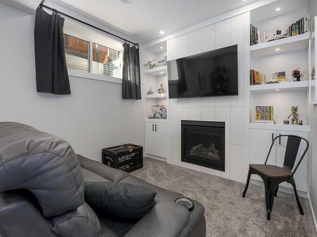 1104 40 Street Sw, Home with 4 bedrooms, 3 bathrooms and 1 parking in Calgary AB | Image 25