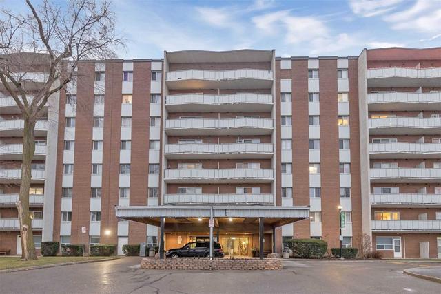 206 - 1660 Bloor St, Condo with 3 bedrooms, 2 bathrooms and 1 parking in Mississauga ON | Image 12