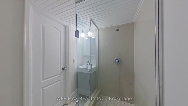 129 Betty Ann Dr, House detached with 3 bedrooms, 2 bathrooms and 8 parking in Toronto ON | Image 11