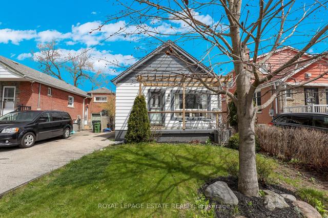 89 Aylesworth Ave, House detached with 3 bedrooms, 2 bathrooms and 3 parking in Toronto ON | Image 24