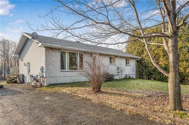3458 Pattee Road, House detached with 4 bedrooms, 1 bathrooms and 5 parking in East Hawkesbury ON | Image 1