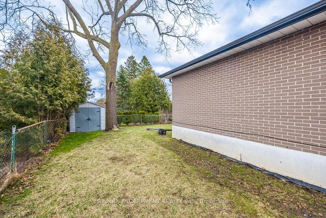 227 Parlette Ave, House detached with 3 bedrooms, 2 bathrooms and 5 parking in Toronto ON | Image 27