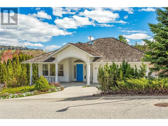 311 Woodpark Crescent, House detached with 5 bedrooms, 3 bathrooms and 6 parking in Kelowna BC | Image 3