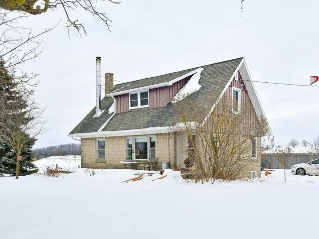 9327 Concession 6 N, House detached with 2 bedrooms, 1 bathrooms and 10 parking in Wellington North ON | Image 5