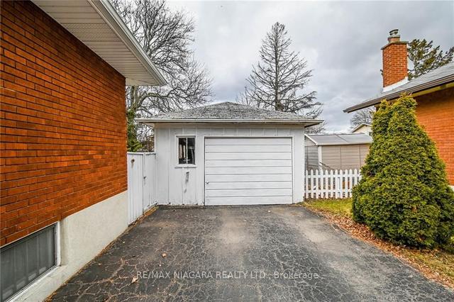 72 Sanatorium Rd, House detached with 3 bedrooms, 2 bathrooms and 4 parking in Hamilton ON | Image 23