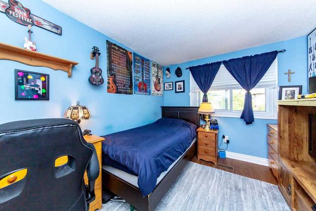 785 Crowells St, House detached with 3 bedrooms, 2 bathrooms and 4 parking in Oshawa ON | Image 8