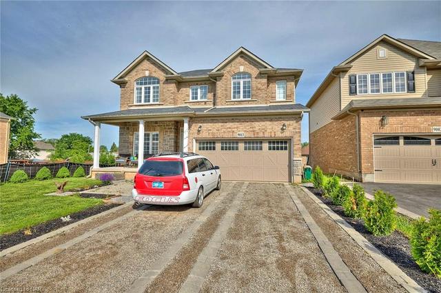 9013 Tallgrass Avenue, House detached with 5 bedrooms, 3 bathrooms and 6 parking in Niagara Falls ON | Image 2