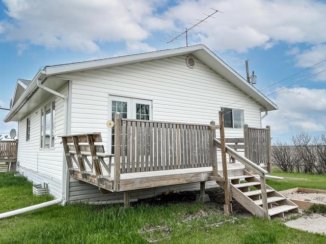 78002 Range Road 221, House detached with 3 bedrooms, 2 bathrooms and 6 parking in Smoky River No. 130 AB | Image 1