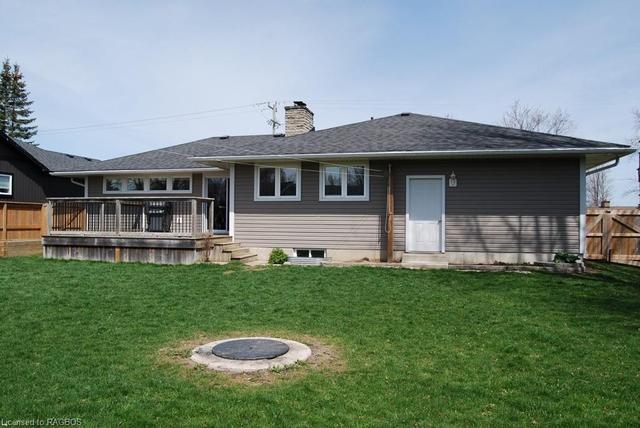 512 Main Street E, House detached with 2 bedrooms, 1 bathrooms and 3 parking in Minto ON | Image 8
