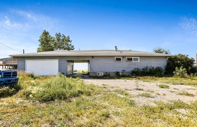 200083 Range Road 211, House detached with 4 bedrooms, 1 bathrooms and 4 parking in Vulcan County AB | Image 8