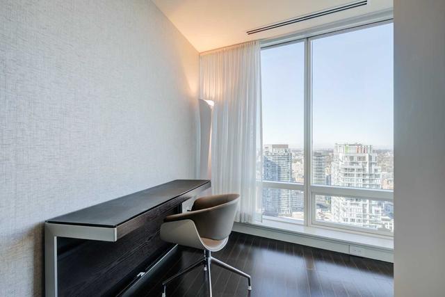 4505 - 180 University Ave, Condo with 2 bedrooms, 3 bathrooms and 2 parking in Toronto ON | Image 7