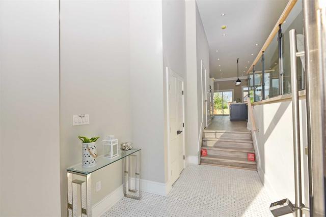 105b Pitt Ave, House detached with 4 bedrooms, 5 bathrooms and 3 parking in Toronto ON | Image 15