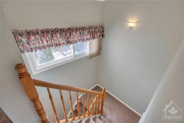 1214 Lassiter Terrace, Townhouse with 3 bedrooms, 2 bathrooms and 1 parking in Ottawa ON | Image 15