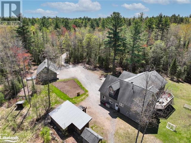 1140 Camel Lake Road, House detached with 6 bedrooms, 3 bathrooms and 22 parking in Muskoka Lakes ON | Image 5