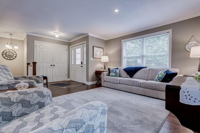 495190 Traverston Rd, House detached with 2 bedrooms, 4 bathrooms and 6 parking in West Grey ON | Image 6