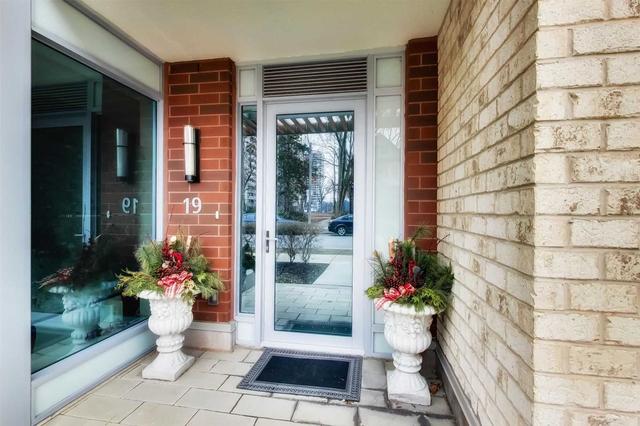 th112 - 1830 Bloor St W, Townhouse with 2 bedrooms, 3 bathrooms and 2 parking in Toronto ON | Image 12
