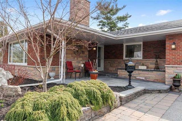 666 Gayne Blvd, House detached with 3 bedrooms, 3 bathrooms and 4 parking in Burlington ON | Image 29