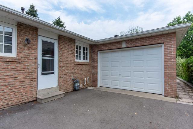 14 Mandarin Cres, House semidetached with 3 bedrooms, 2 bathrooms and 5 parking in Brampton ON | Image 20
