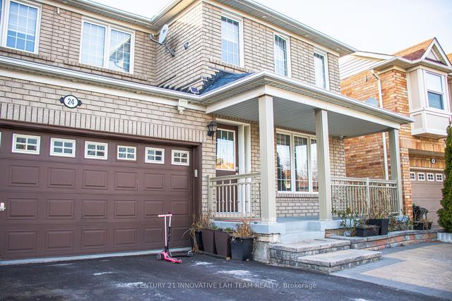24 Nanaberry St, House detached with 4 bedrooms, 4 bathrooms and 5 parking in Toronto ON | Image 7