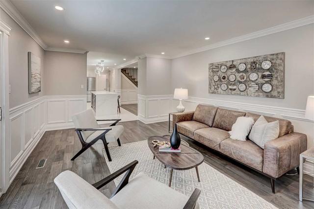 3 Logwood Crt, House detached with 4 bedrooms, 4 bathrooms and 6 parking in Toronto ON | Image 8