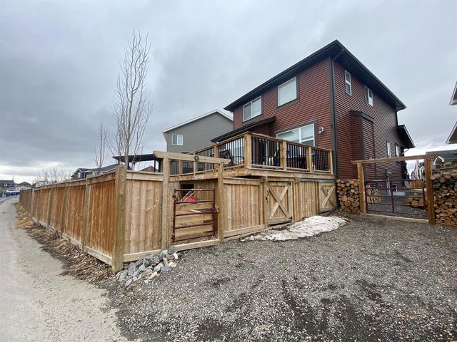 44 Sunrise Crescent, House detached with 3 bedrooms, 2 bathrooms and 5 parking in Cochrane AB | Image 27