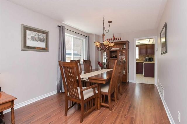 41 Kenwell Cres, House detached with 4 bedrooms, 3 bathrooms and 4 parking in Barrie ON | Image 9