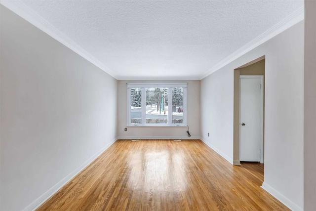 830 Danforth Rd, House semidetached with 3 bedrooms, 2 bathrooms and 5 parking in Toronto ON | Image 37