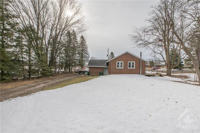 8035 Victoria Street, House detached with 3 bedrooms, 1 bathrooms and 8 parking in Ottawa ON | Image 22