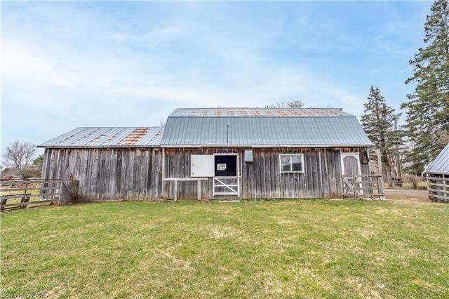 9113 County 6 Road, House detached with 3 bedrooms, 1 bathrooms and 12 parking in Augusta ON | Image 29