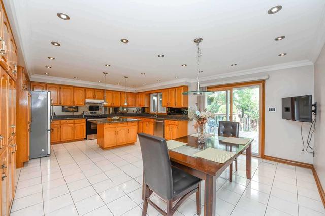 5049 Elderview Crt, House detached with 5 bedrooms, 5 bathrooms and 9 parking in Mississauga ON | Image 16