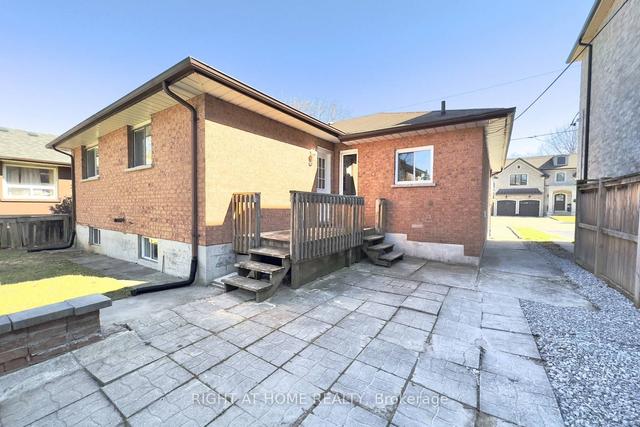 178 Codsell Ave, House detached with 3 bedrooms, 3 bathrooms and 5 parking in Toronto ON | Image 21
