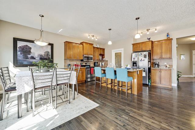 9 Canals Cove Sw, House detached with 5 bedrooms, 3 bathrooms and 4 parking in Calgary AB | Image 2