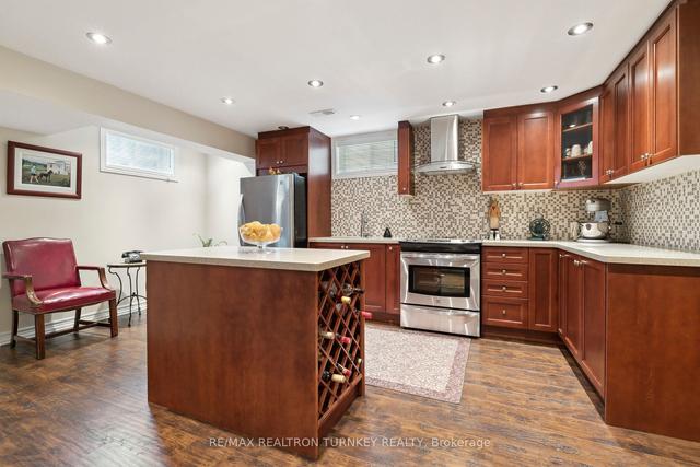 22 Orville Hand Crt, House detached with 4 bedrooms, 4 bathrooms and 6 parking in Bradford West Gwillimbury ON | Image 18