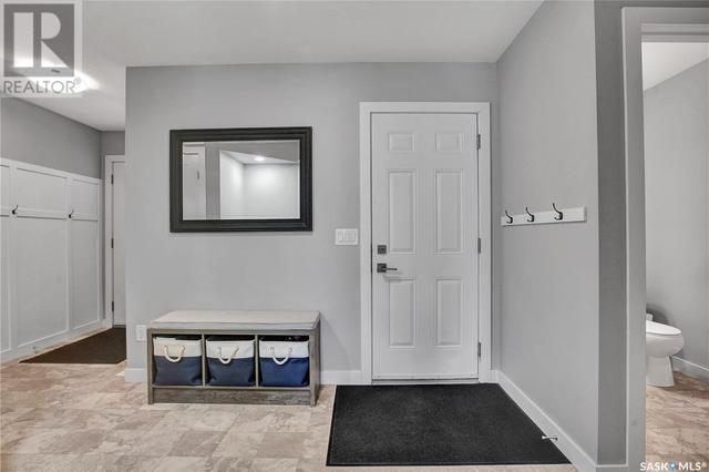 307 Labine Crescent, House detached with 3 bedrooms, 3 bathrooms and null parking in Saskatoon SK | Image 3